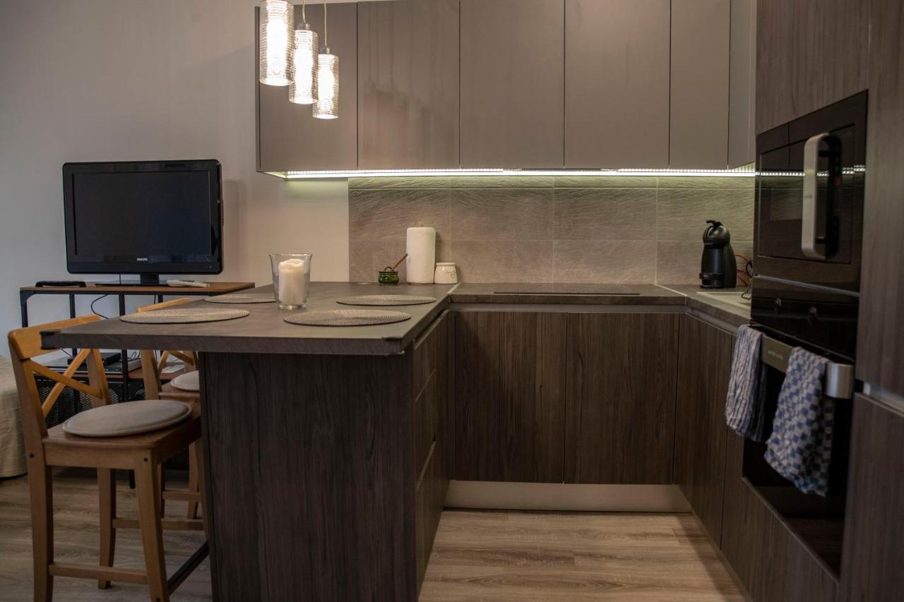 Sasadpark'S New Apartment In The West Part Of Buda บูดาเปสต์ ภายนอก รูปภาพ
