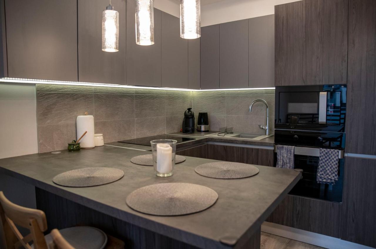 Sasadpark'S New Apartment In The West Part Of Buda บูดาเปสต์ ภายนอก รูปภาพ